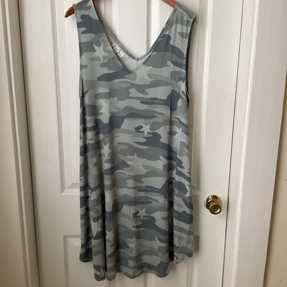 MAURICES: 24/7 Green star camo shift dress 1X